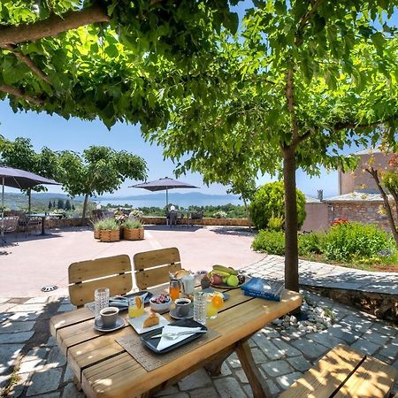 Iakovakis Suites & Spa Коропі Екстер'єр фото
