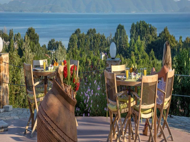 Iakovakis Suites & Spa Коропі Екстер'єр фото